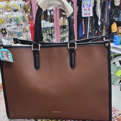 Beautiful, large, new brown bag very pretty.