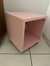 IKEA  KONSMO  Beistelltisch  nachttisch ROSA , Table d'appoint rose