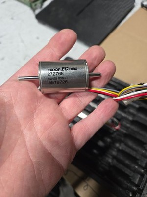 Maxon 272768 EC-max 30 Ø 30mm, 40 Watt, w/Hall sensors, Roland EGX30a EGX350