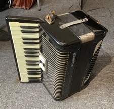 Hohner Accordion Arietta 1M good condition, 72 bass buttons, 34 treble keys, 