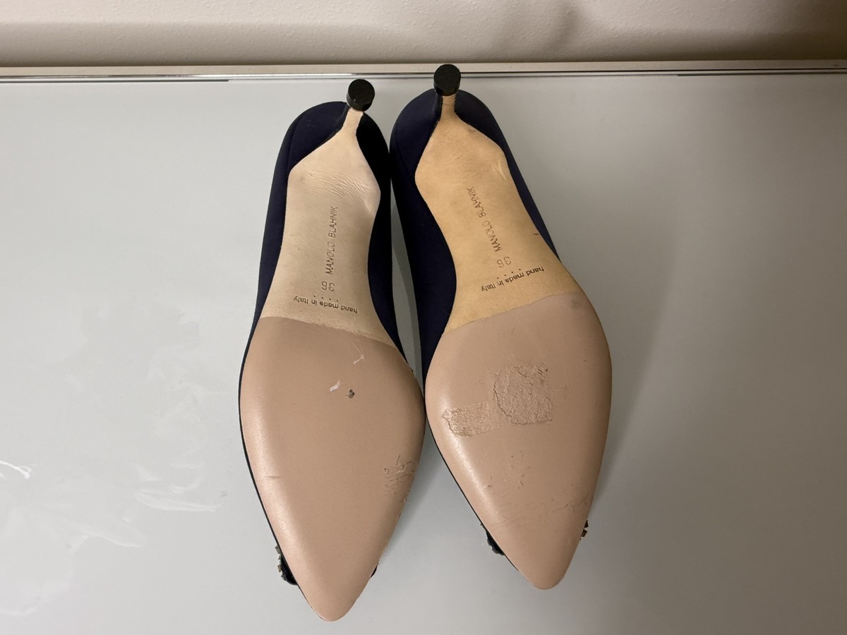 MANOLO BLAHNIK Hangisi Jeweled Kitten Heel Pump Shoe 36 EU 6
