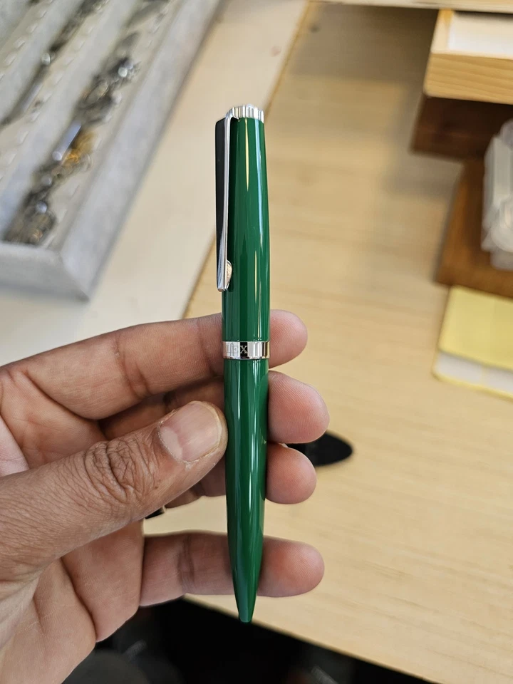 Penna Verde ROLEX da Collezione – Elegante e Rara - Immagine 2 di 4