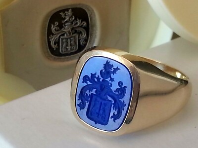 Lapis Lazuli Family crest signet ring, heavy hallmarked 9ct gold any