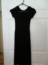 LITTLE BLACK KNIT DRESS-SIZE S-TEXTURED BODICE-S. SLEEVES-SPRING/SUMMER