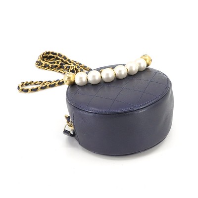 CHANEL Matelasse Round Chain Shoulder Bag Leather Navy Purse 