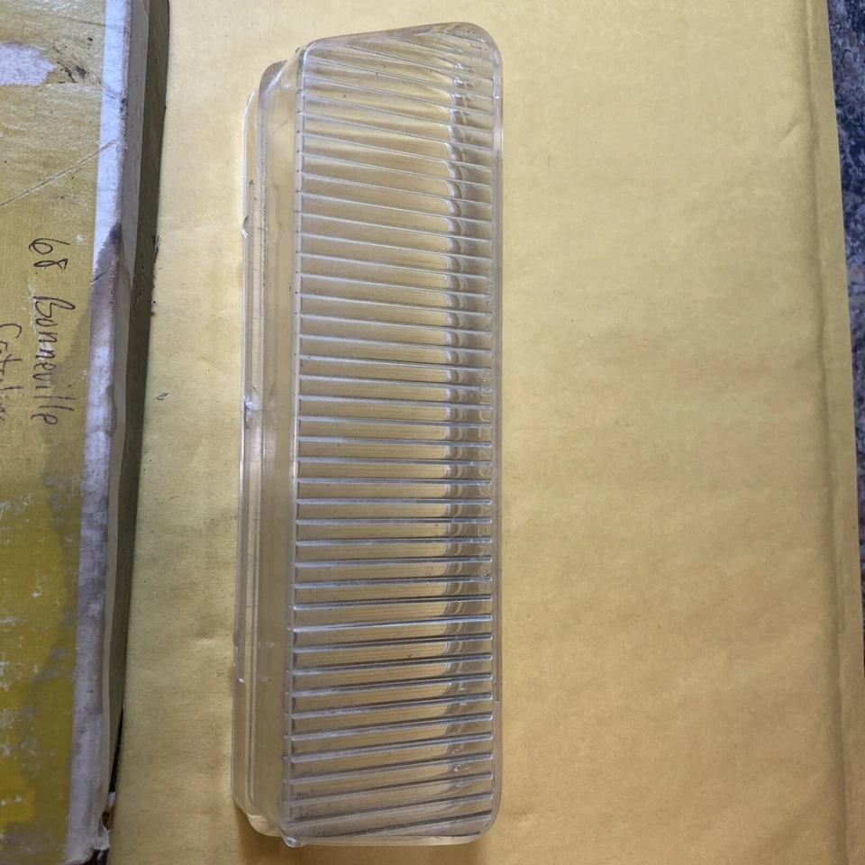 Lente lámpara esquinera Pontiac R 1968 NOS 5960500 Catalina Bonneville Grand Prix Foto 2 de 3