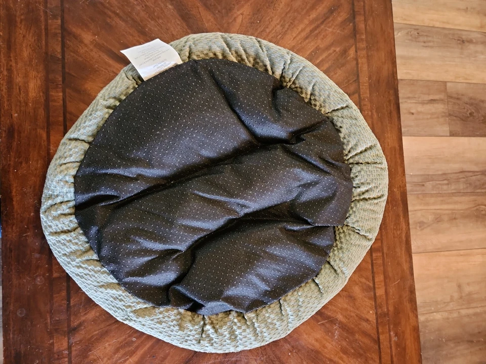 NUEVO CON ETIQUETAS - Sleep Zone - Textura a cuadros - Cama de felpa para perros - Salvia Foto 2 de 4