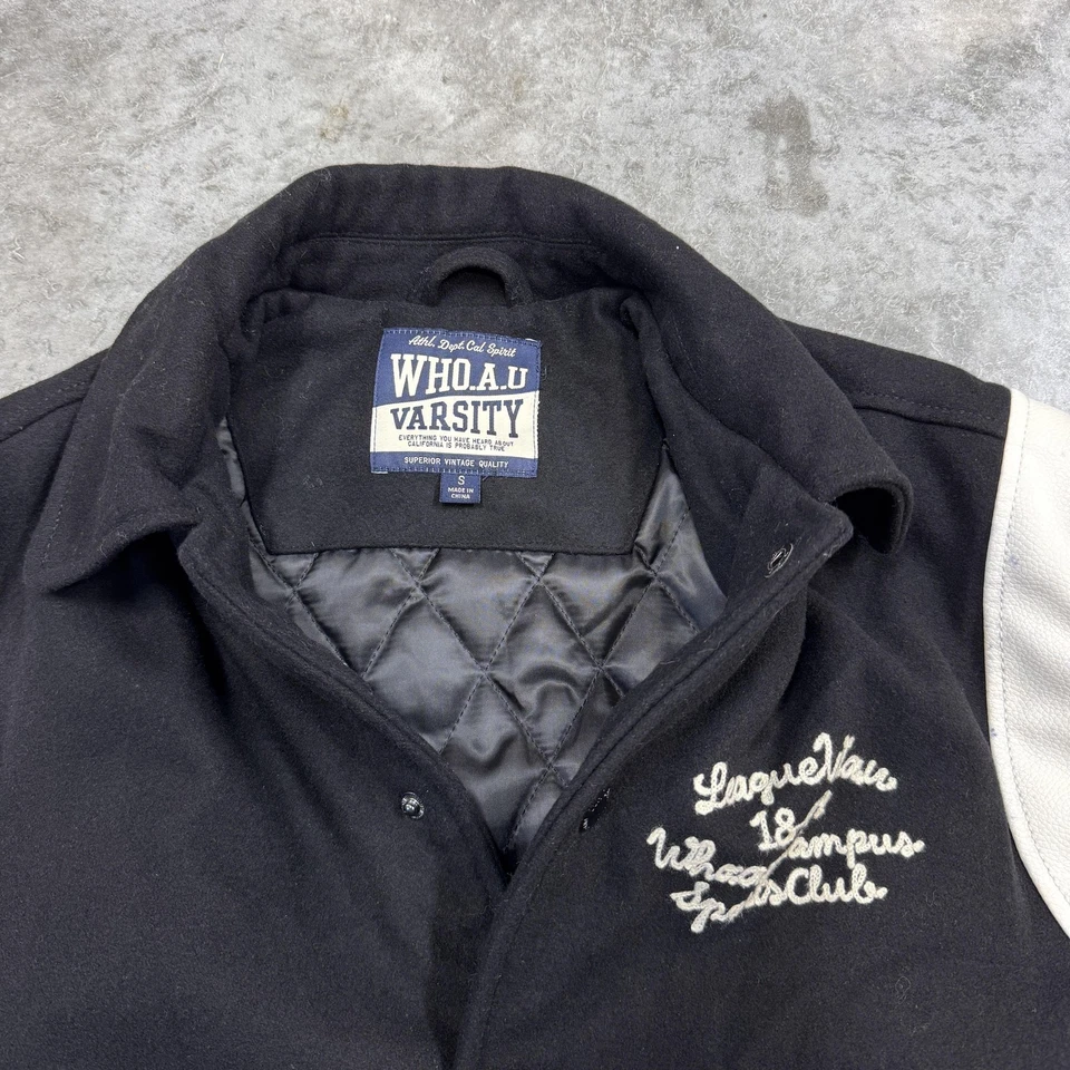 WHO.A.U Varsity куртка мужская маленький черный белый выстеганная с подкладкой кнопка в полоску - Изображение 4 из 4