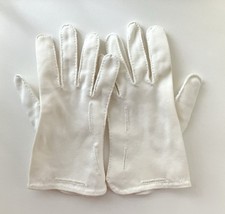 Vintage Children  s Or Small Woman White Cotton Gloves Good Condition