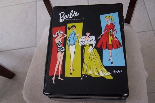 Vintage 1961 Barbie Doll Collector's Case, Barbie, Ken & Accessories.
