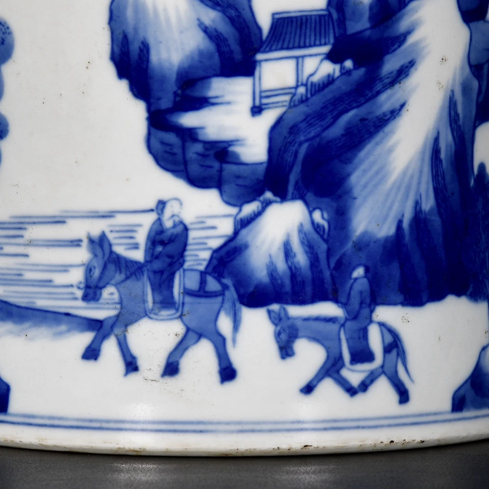 Vaso de porcelana chinês azul e branco pintado à mão padrão paisagem 101430 - Imagem 2 de 4