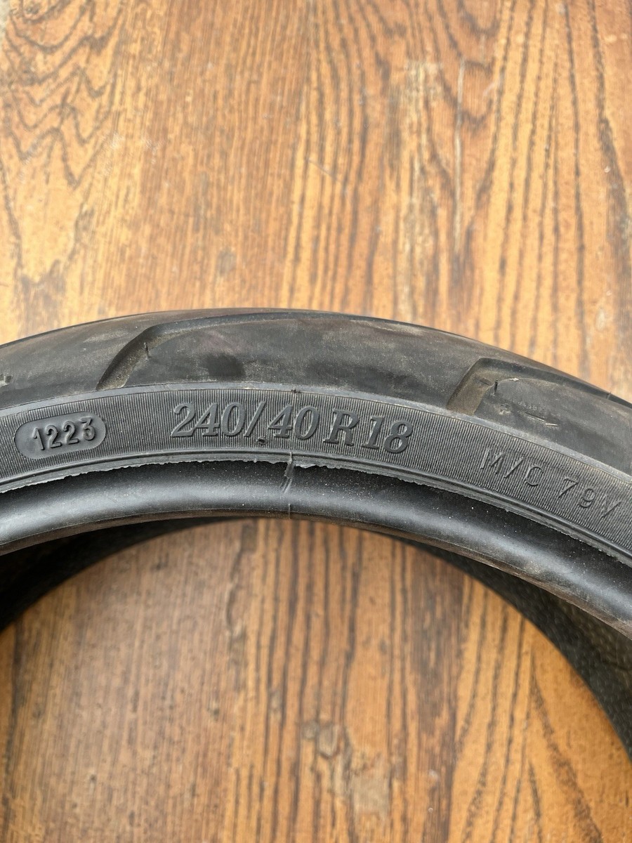 MICHELIN SCORCHER REAR TIRE 240/40R18 TIRE HARLEY V-ROD NIGHT