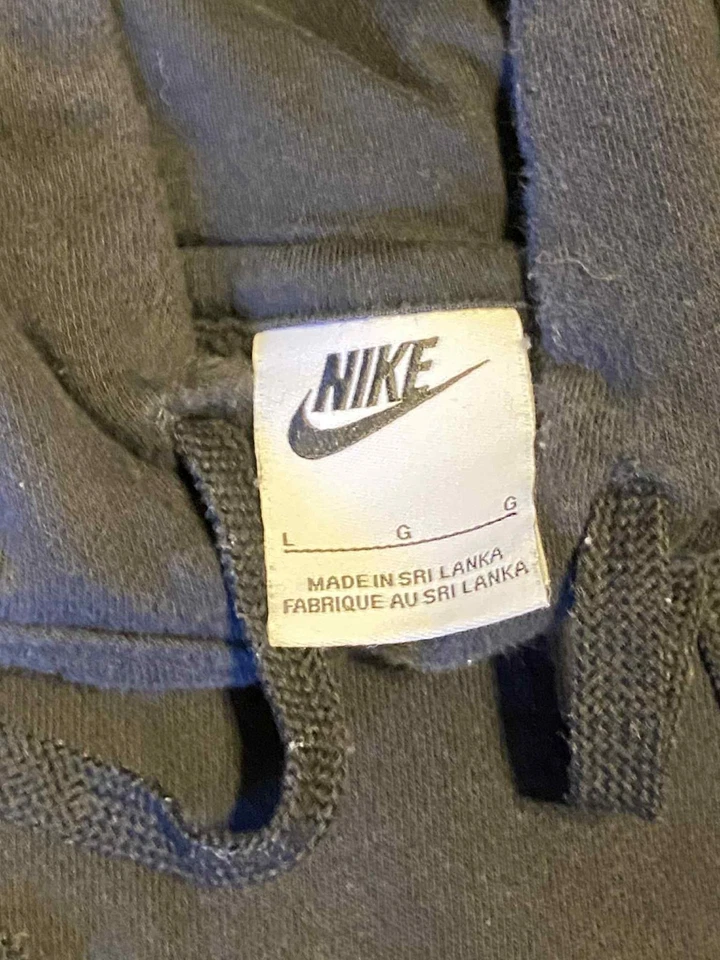 Lote de 2 pulôveres com capuz Nike masculino médio preto e branco - Imagem 4 de 4