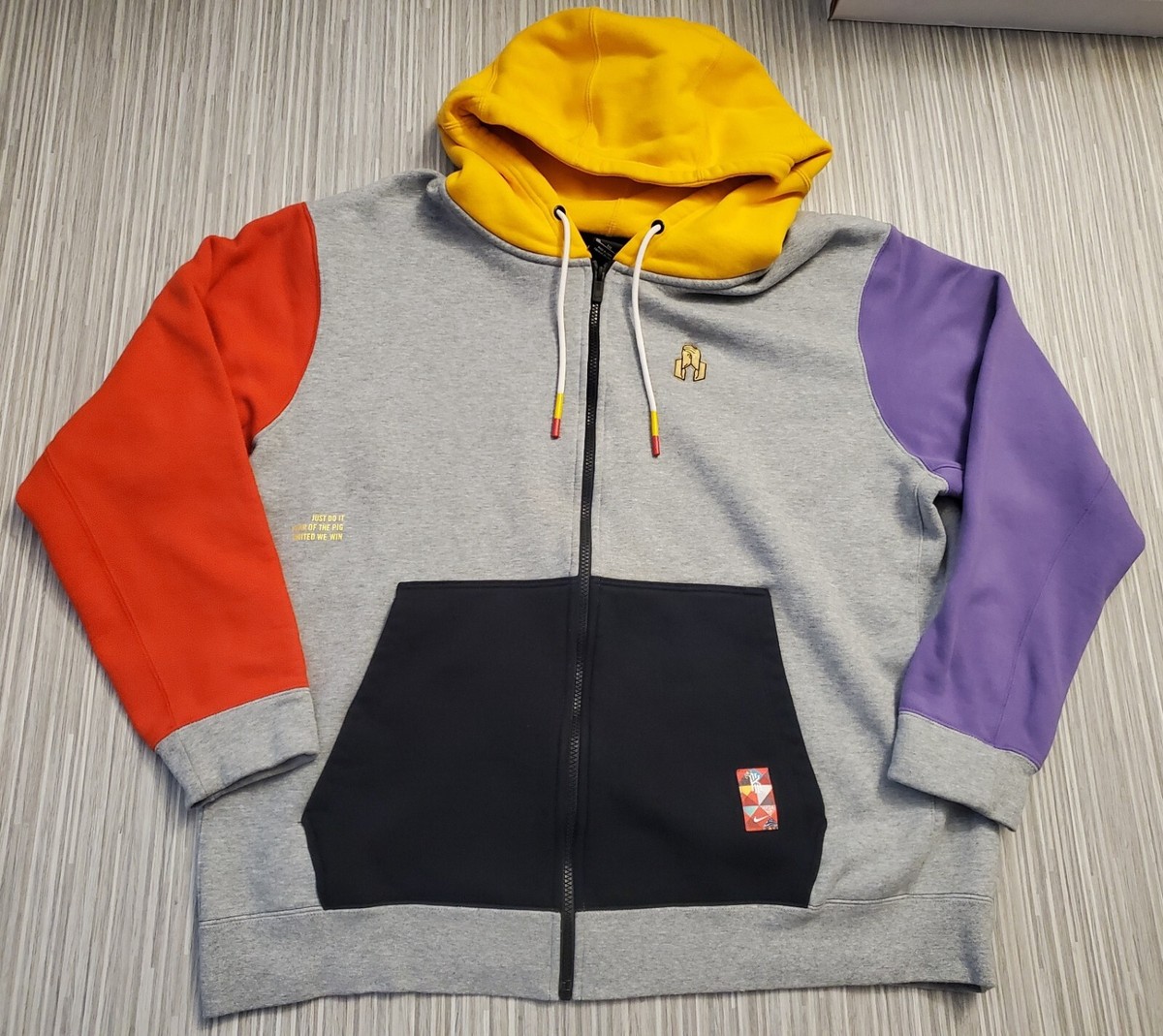 NIKE - ライNike Showtime Kyrie Printed NIKE KYRIE IRVING Colorblock Chinese New Year Hooded