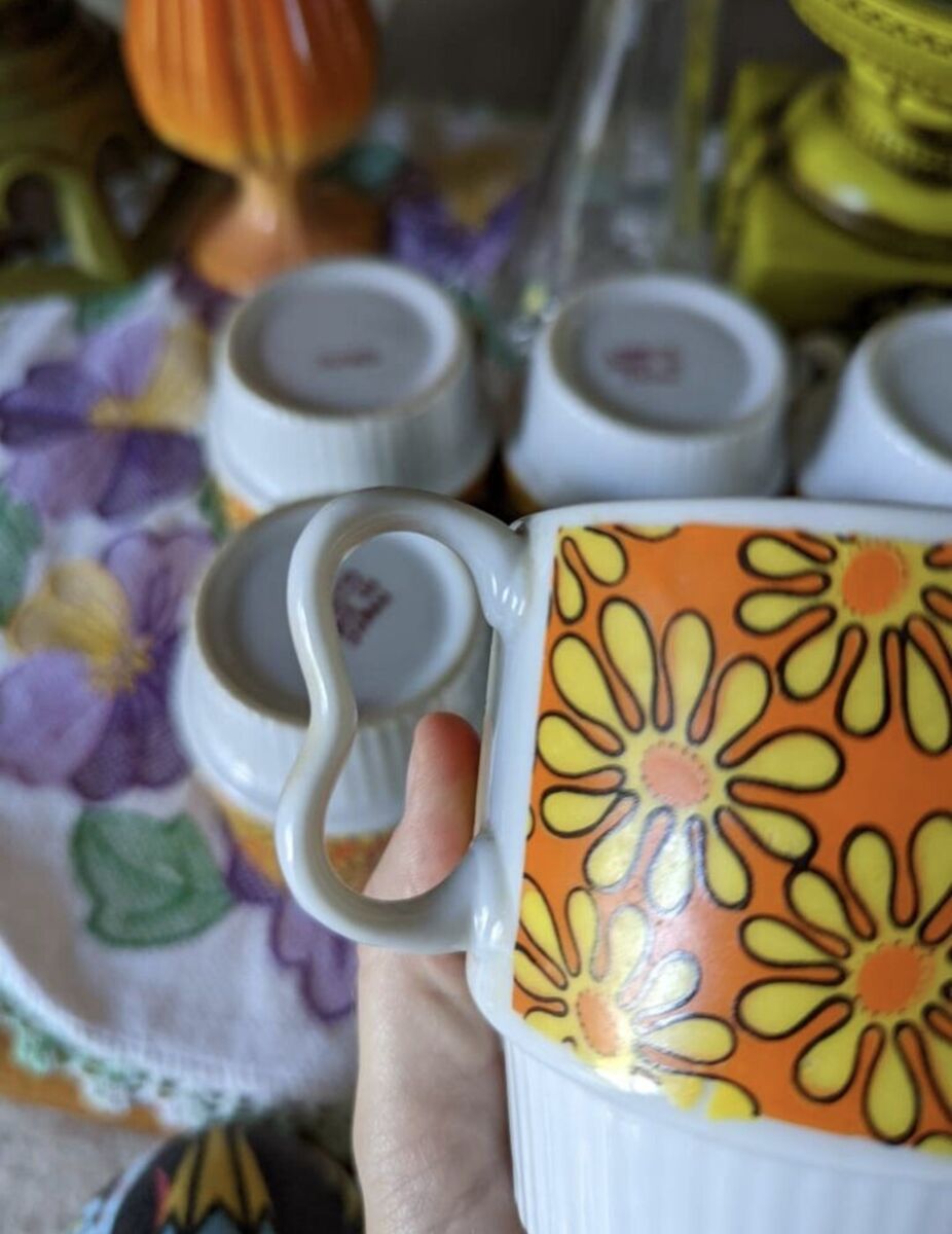 Vtg 70s Lobeco Japan Stackable Mugs 8oz Set Of 6 Mod Floral Vtg 70s Lobeco Japan Stackable Mugs 8oz Set Of 6 Mod Floral