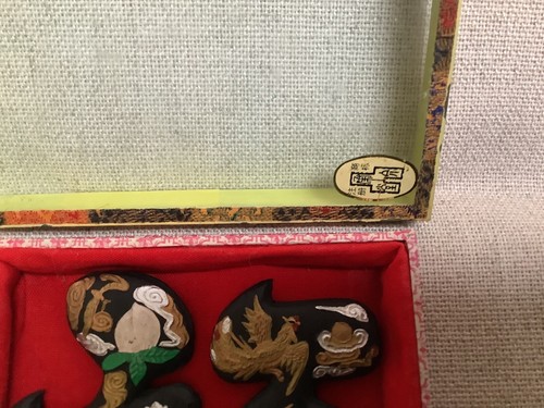 Figura de cerámica de vidrio original caja superior de vidrio pintada a mano bendiciones - Imagen 3 de 8