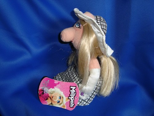 2011 The Muppets Miss Piggy 9" Plush Danawares - Imagen 5 de 8