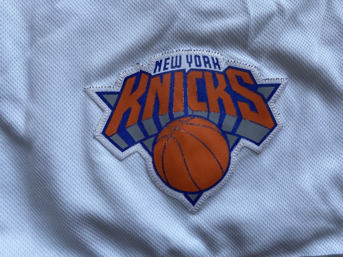 NEW YORK KNICKS NBA BASKETBALL SHORTS sz S MEN WHITE | eBay