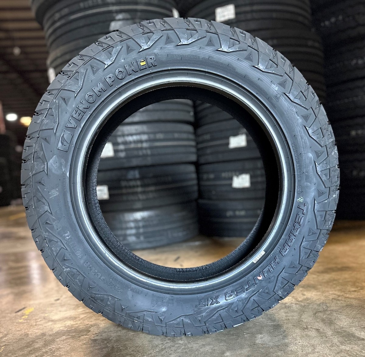 ティア 1 NEW 235/60R18 VENOM TERRA HUNTER XT2 107H XL TIRE 235 60 18 R18