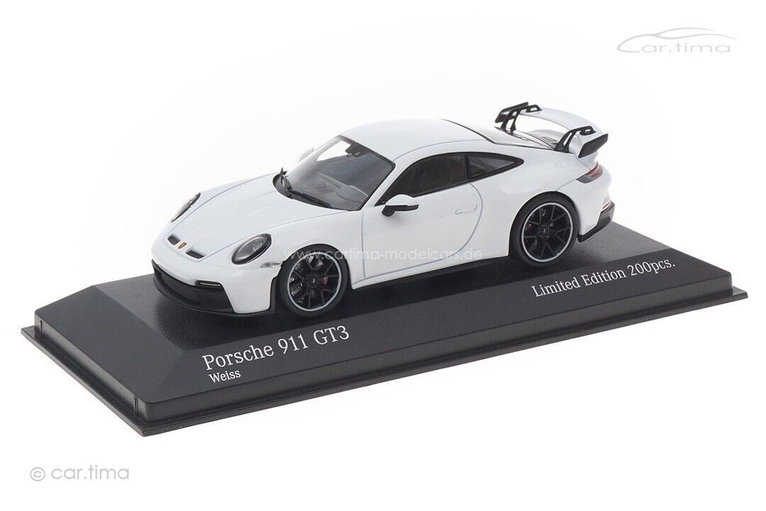 Porsche 911 (992) GT3 weiß/Rad schwarz Minichamps 1:43 Porsche 911 (992) GT3 weiß/Rad schwarz Minichamps 1:43