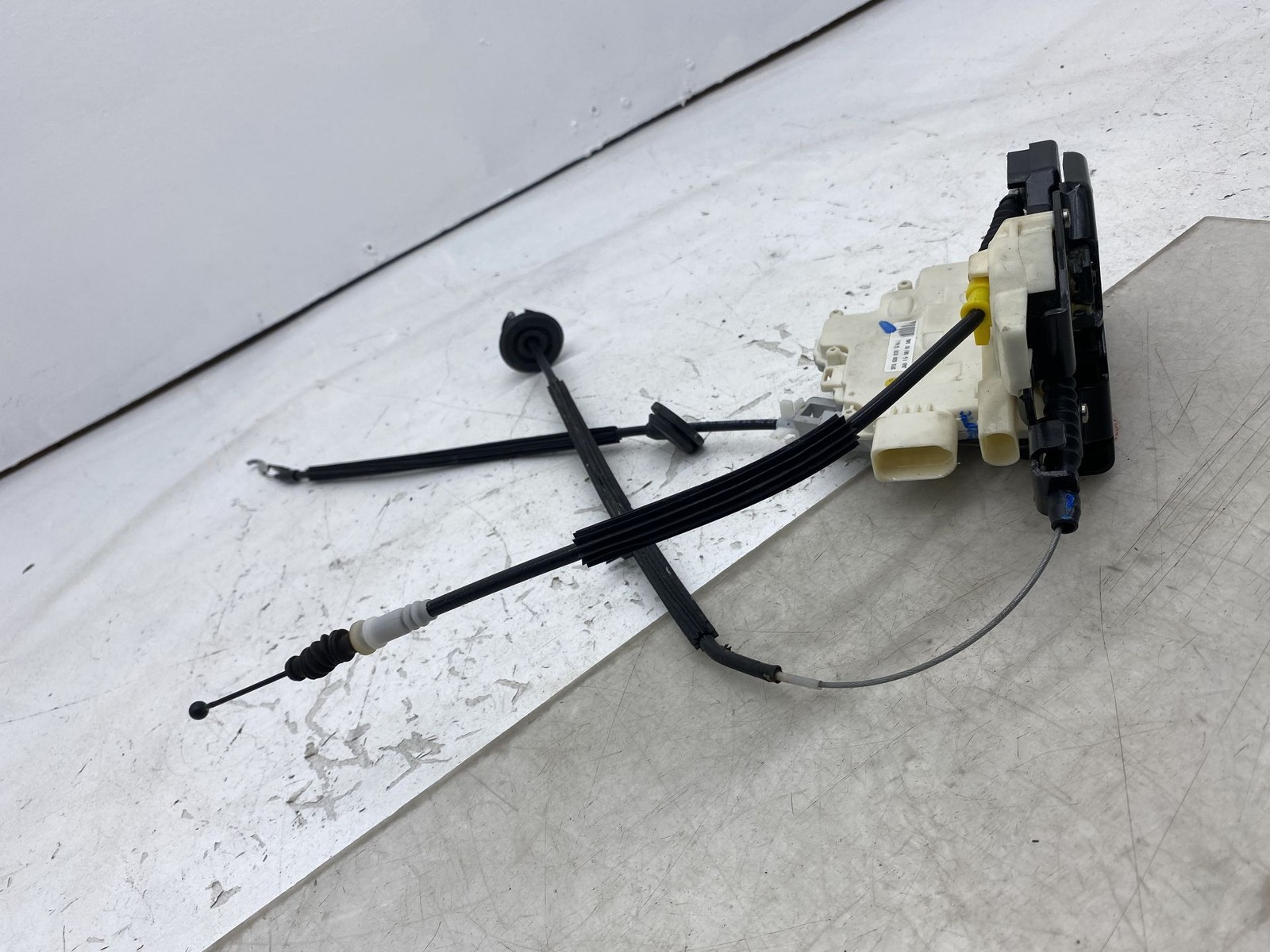2010-2020 BENTLEY MULSANNE REAR LEFT DRIVER DOOR LATCH LOCK ACTUATOR 3Y0839013
