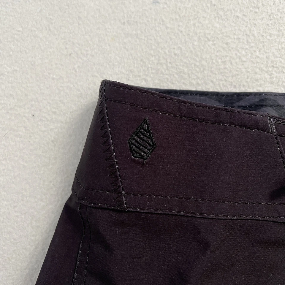 NWT Volcom Macaw Mod Tech Boy Board Shorts Swim Trunks Black Swimsuit 25 / 10 - Image 4 of 4