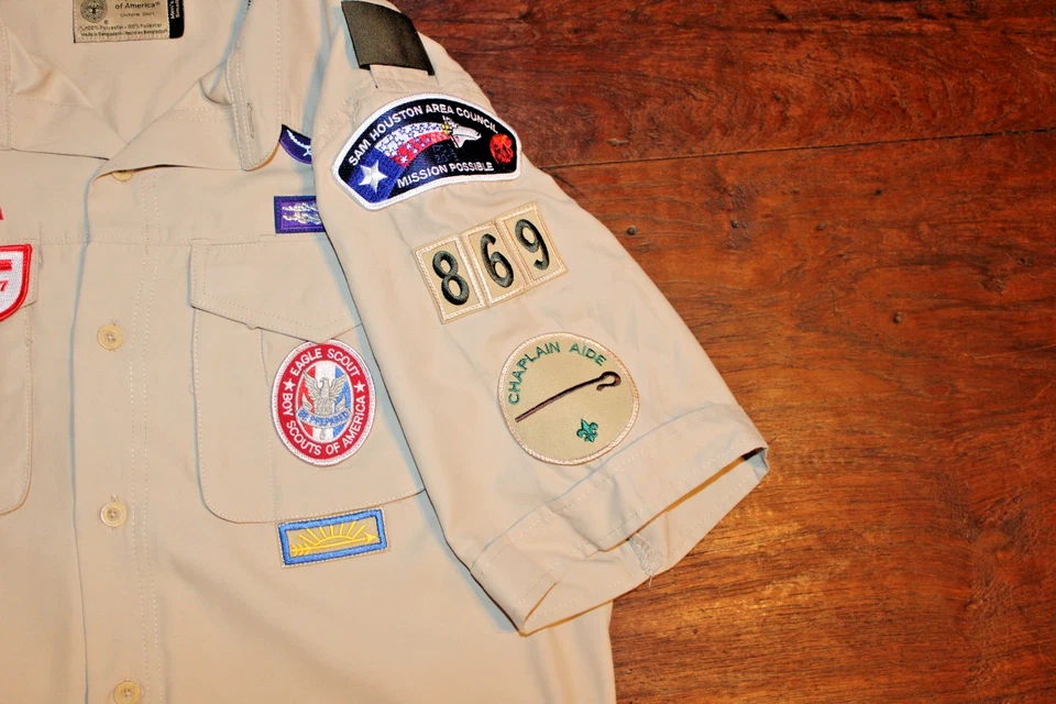 Boy Scouts of America BSA Men's Shirt Tan Small Vented Poly Microfiber W/ Eagle - Image 2 of 4