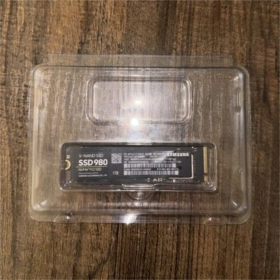 Samsung SSD 980 1TB NVME M.2 Internal SSD Black MZ-V8V1T0 Solid