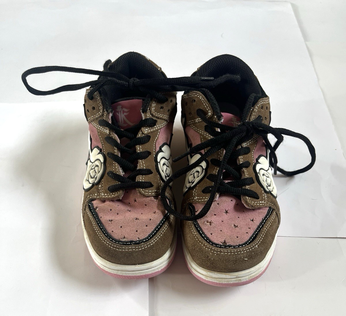 KIZO Valentines day Sneakers Size 5M/6.5W