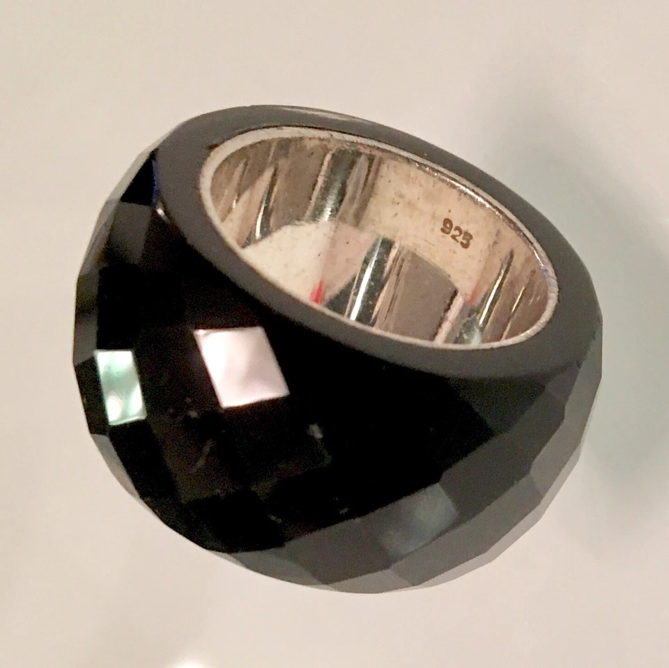 925 SS~BLACK~MULTI FACETED CERAMIC~ 12MM FULL WIDE BAND RING ~SZ 5.5 - Image 2 of 4