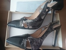 Via Giulia sling back shoes, siz 5 UK or 38 EU. Heel 4/12 inches or about 11 cms