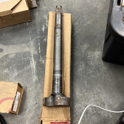 Meritor Left Hand Brake Camshaft 28 Spline 1.5''.  2210C6867 / 2210 C 6867.    H5