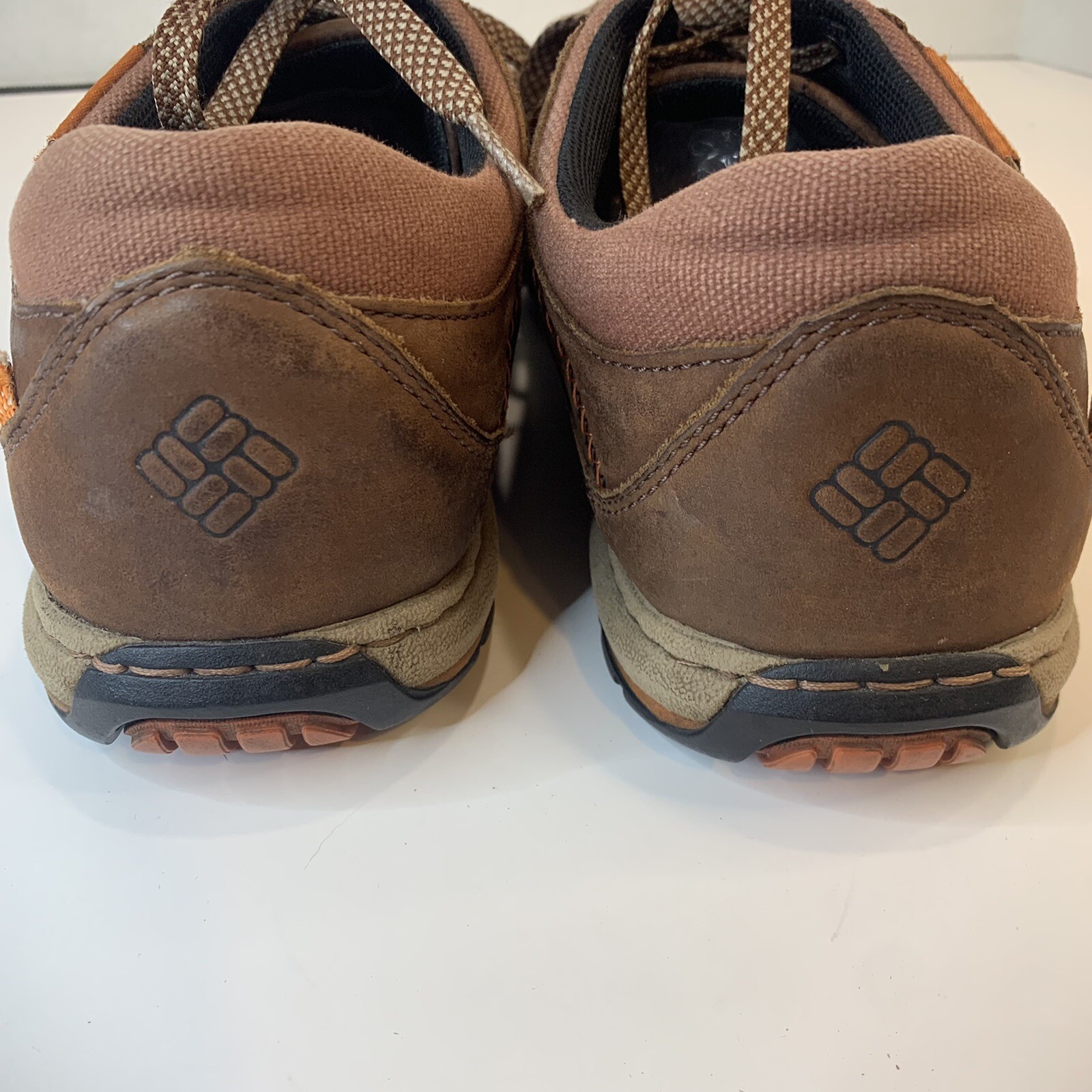 columbia three passes chukka leather