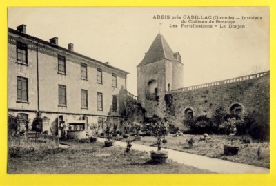 cpa FRANKREICH 33 - ARBIS (Gironde) CHÂTEAU de la COMTESSE de BENAUGE Befestigungen