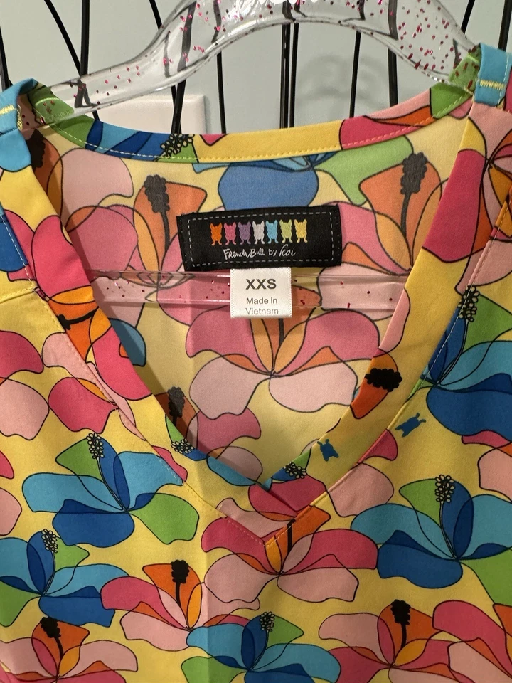 NEW French Bull Koi Extra Extra Small XXS scrub top Lulu Bora Bora Bulldog - Image 2 of 4
