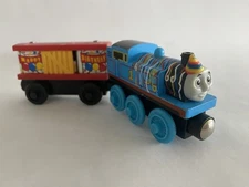 Thomas & Friends Wooden Railway Train Tank - Happy Birthday Engine + Box Car Lot