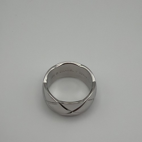 Chanel 'Coco Crush' 158c White Gold Ring Size 7