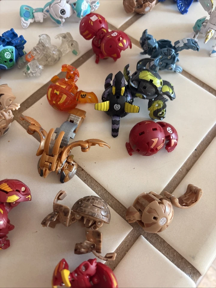 Bakugan Battle Brawlers 18 Piece - Image 2 of 2