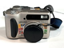 SONY DSC-S75 DIGITAL CAMERA
