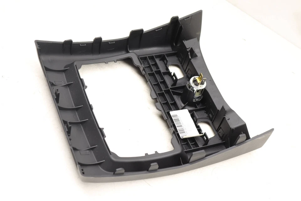 BMW 330I GT XDRIVE 2017-2019 - Consola central trasera panel de acabado 9222046 Foto 3 de 4