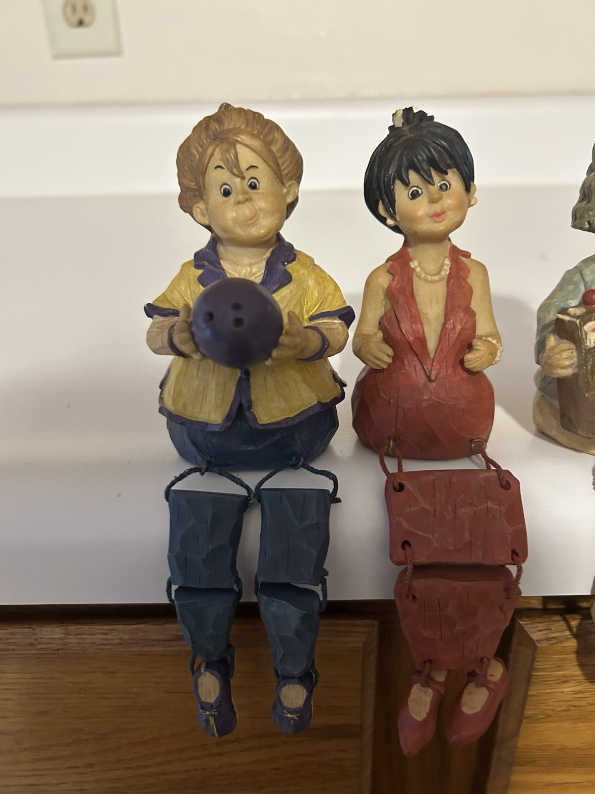 WMG 2003 Women Shelf Sitters Figurines-  Lot of 6- Good Condition-    #4