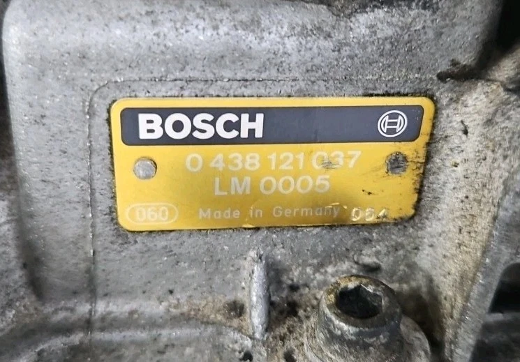 MERCEDES-BENZ W126 420SEL 560SE 86-1991 V8 DISTRIBUIDOR DE INYECCIÓN DE COMBUSTIBLE MEDIDOR DE FLUJO Foto 4 de 4