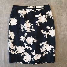 Talbots Petites Skirt Size 2P Blue Floral Textured Knee Length Lined Slit