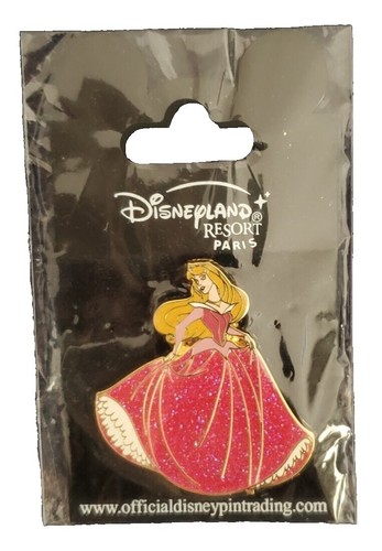 DISNEYLAND HAPPY NEW YEAR 2003 PIN BACK BUTTON | eBay