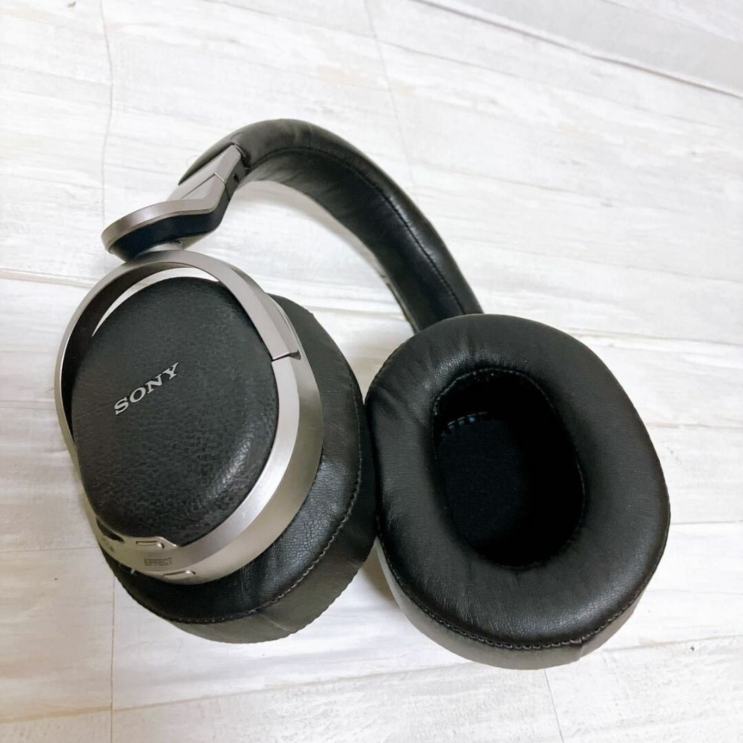 【良品】SONY MDR-HW700DS SONY MDR-HW700DS WIRELESS DIGITAL SURROUNDED HEADPHONES