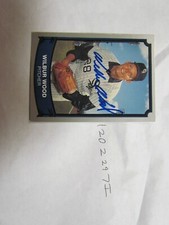 1989 Pacific Wilbur Wood SIGNED BASEBALL CARD 2