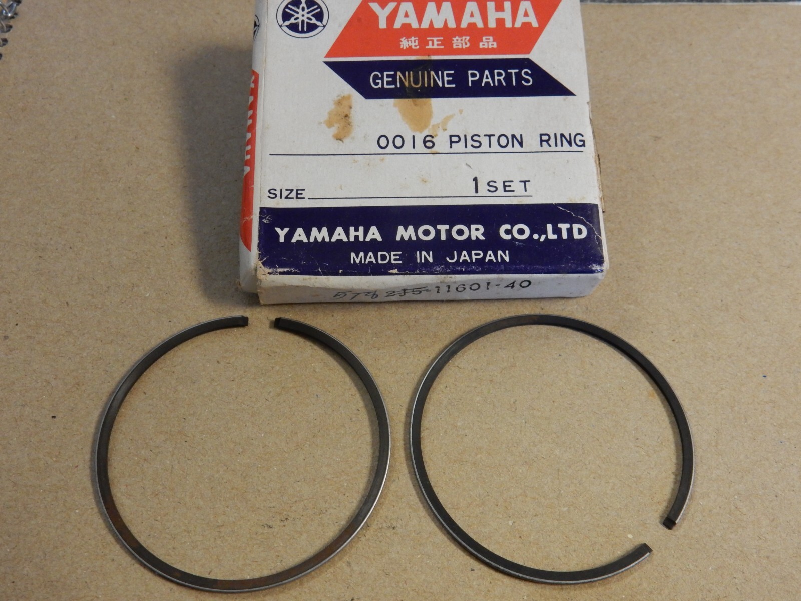 YAMAHA RD400 74-78 1.00mm O/S FORSETI PISTON SET 65mm RINGS PIN CLIPS - Foto 6