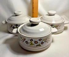 3 Vintage Bake N Serve Stoneware Individual Casserole Dishes lids Retro (J123)