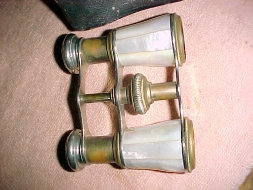 LAMIER - PARIS  -  MOTHER OF PEARL  BINOCULARS  - CASE  -  BEAUTIFUL  -  NO LOSS - Picture 4 of 5