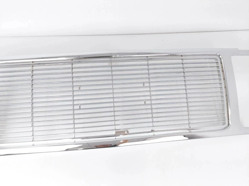 Fits 1989-1991 GMC C1500 C2500 PICKUP New Front Grille Assembly Chrome Plastic - Image 2 of 4